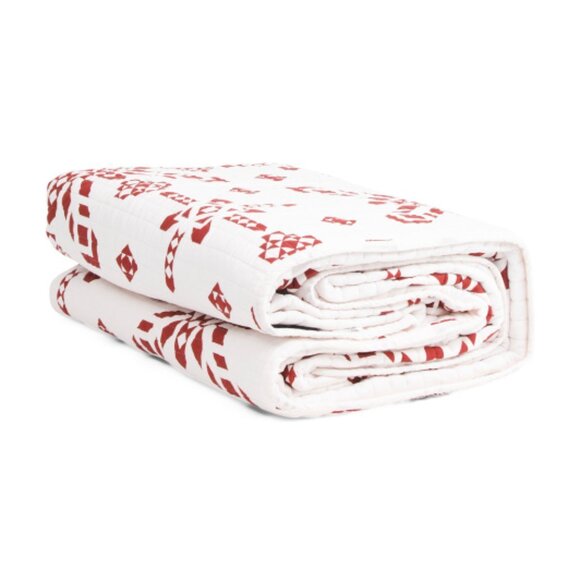 Brooks Brothers Red and White Geometric Pattern Reversible Quilt Set - Picture 2 of 4